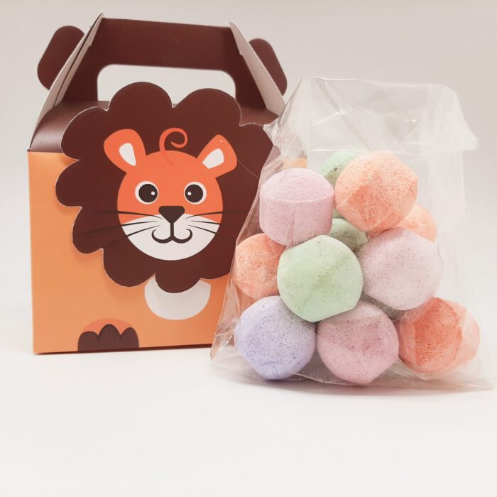 Kiddies Lion Box with Mini Fizz Bath Bombs